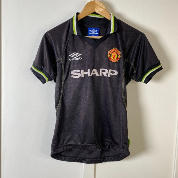 Umbro Other - Umbro Manchester United Football Shirt 1998 Third Kit Black Kids 10/11 Years